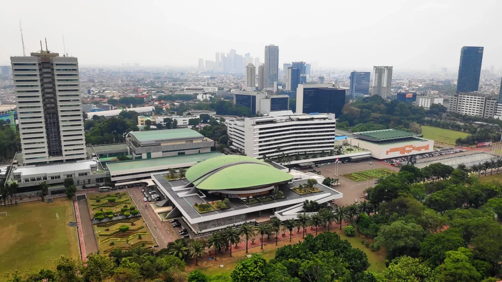 Usut Tunggakan Rp 23 Triliun, DPR Panggil Menkes Pekan Depan